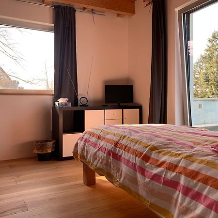 A Cozy Room In A Modern House Potsdam Exterior photo